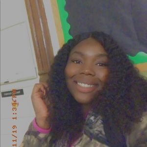 Meet your Posher, Celina